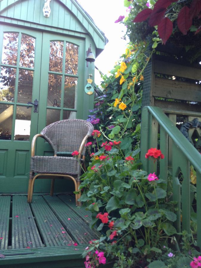 Dana Villa Holiday Accommodation 오반 외부 사진